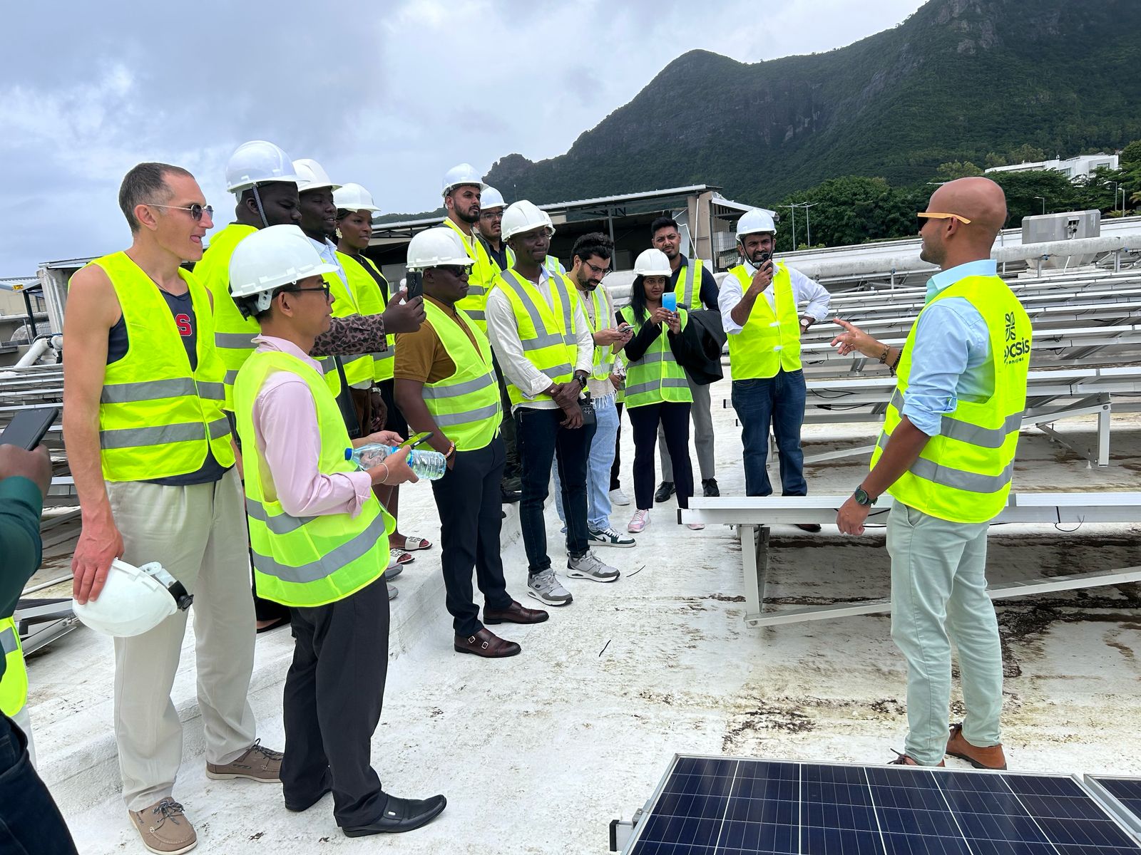 490469446_1136645054930669_8694845931277408479_n